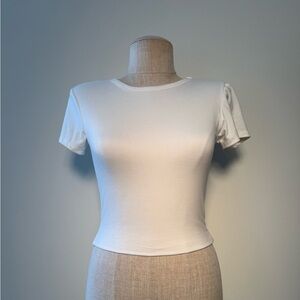 Casual Must-Have Crew Neck Crop Top